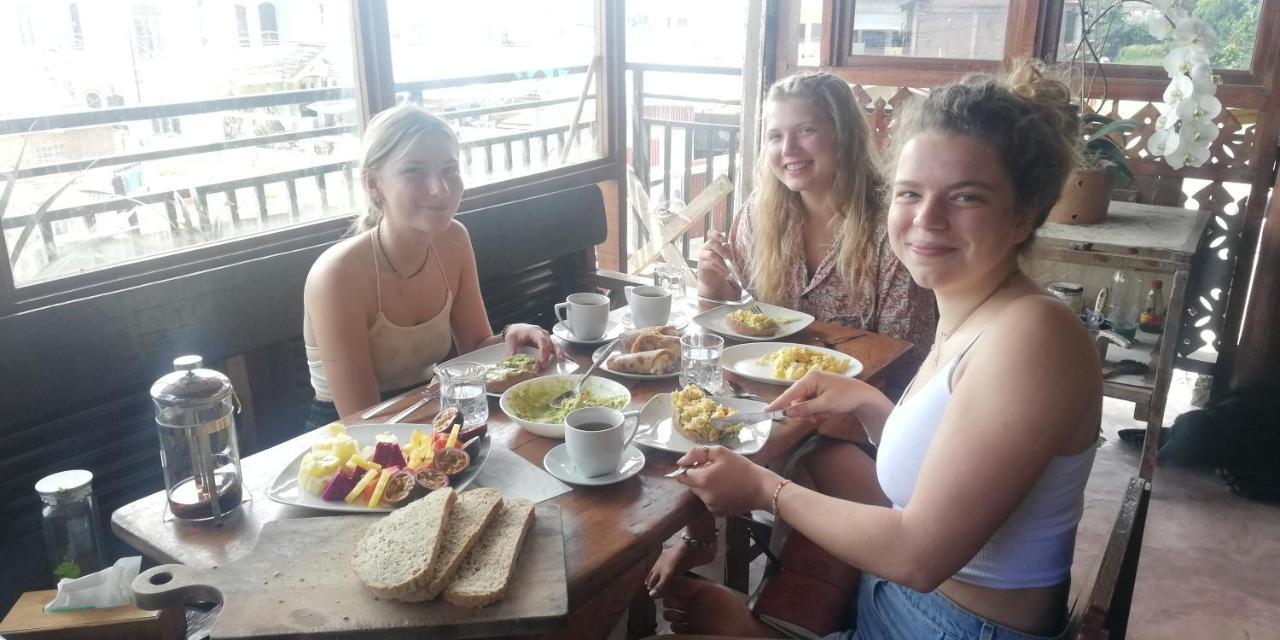 Smiley'S Homestay 베라스타기 외부 사진