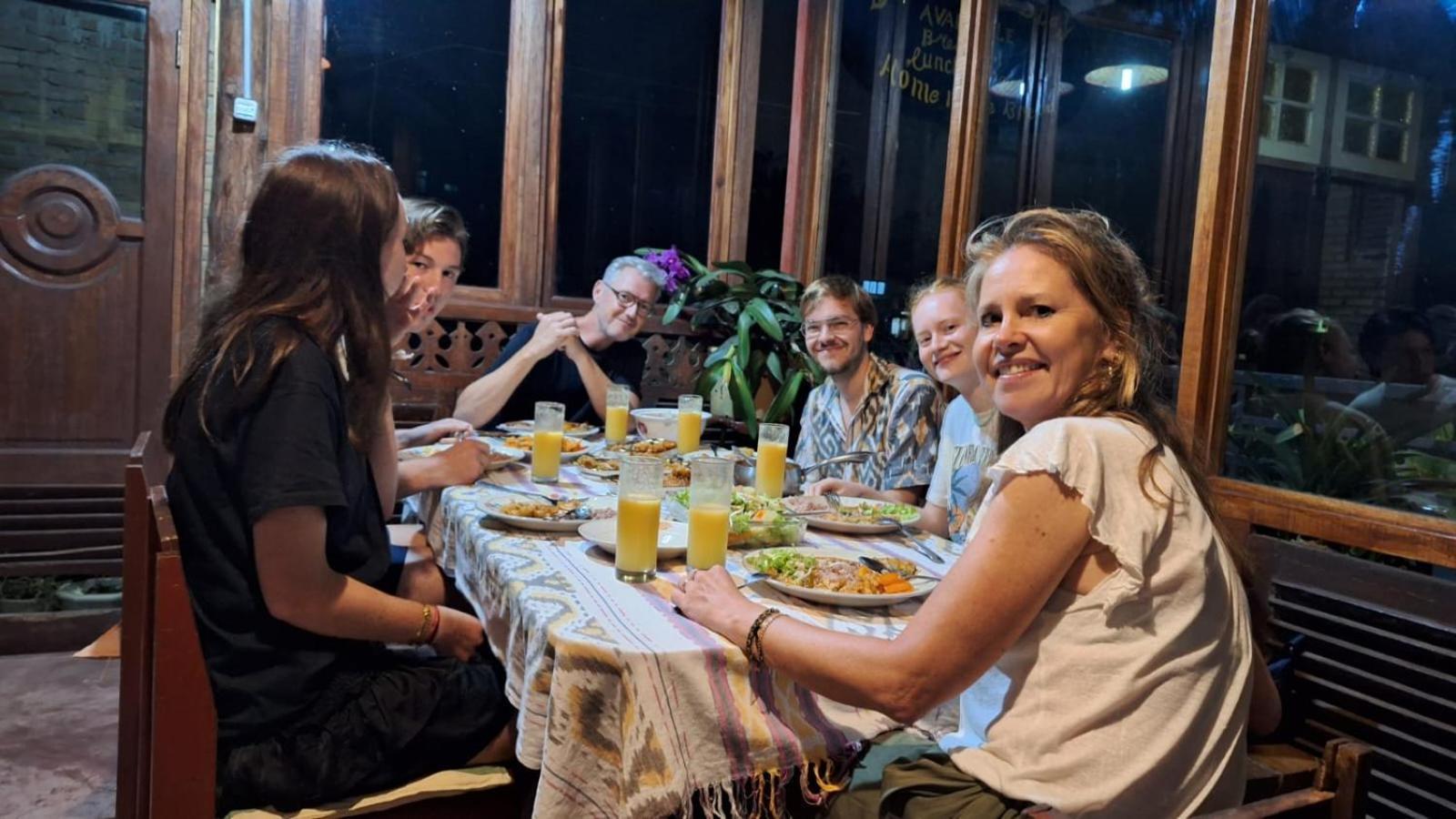 Smiley'S Homestay 베라스타기 외부 사진