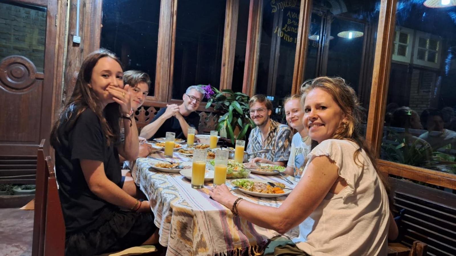 Smiley'S Homestay 베라스타기 외부 사진